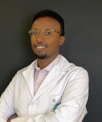 Op. Dr. Esmail Abdulahi Ahmed, ENT surgeon in Turkey, expert in rhinoplasty, revision rhinoplasty and ear surgery.